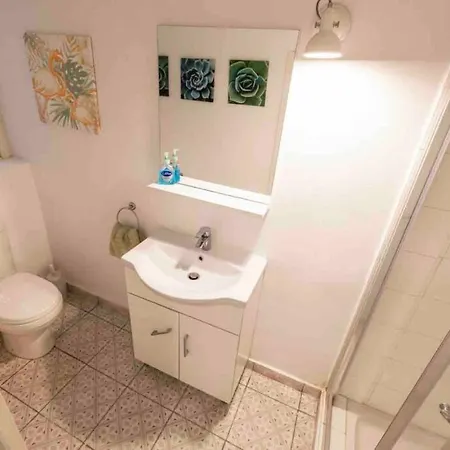 Harbour View Apartment