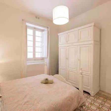 Harbour View Apartment *