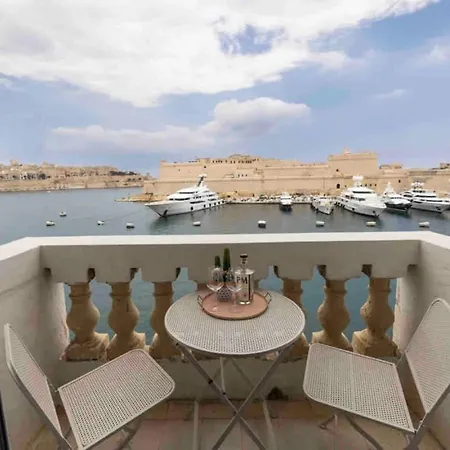 Harbour View Apartment *